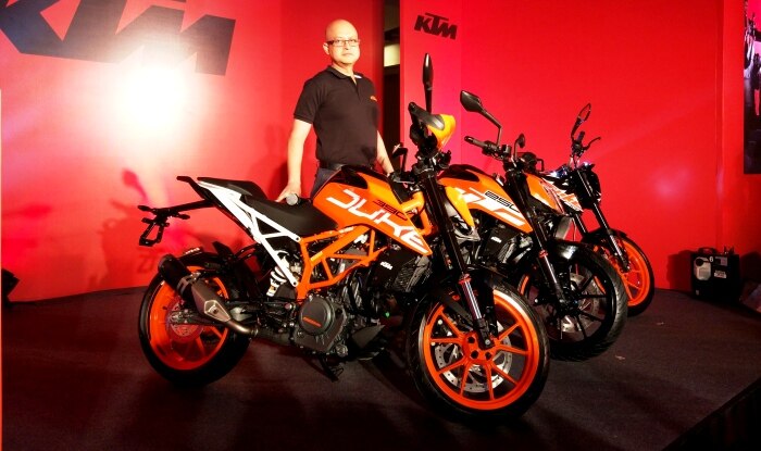 2017 KTM 200 Duke Vs Honda CBR 250R Price Feature And Specifications