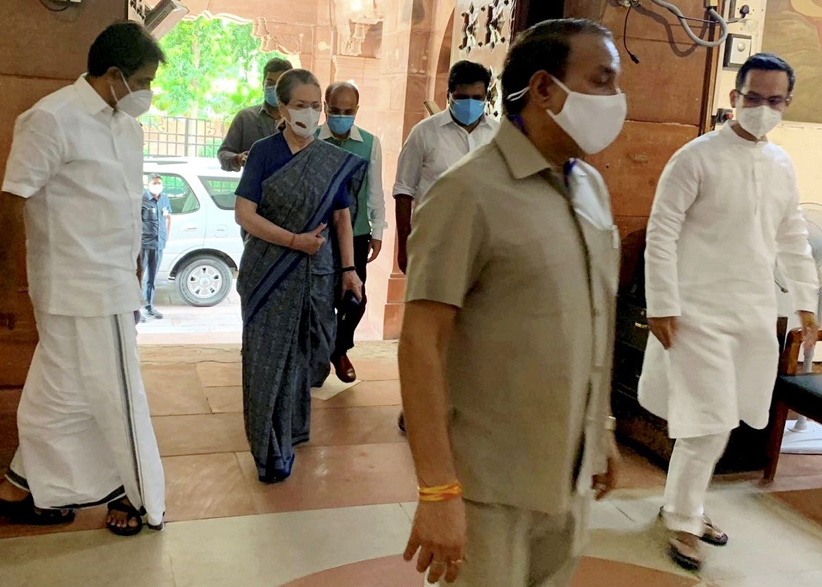 Sonia Gandhi To Host Meeting With Oppn Leaders Mamata Uddhav And