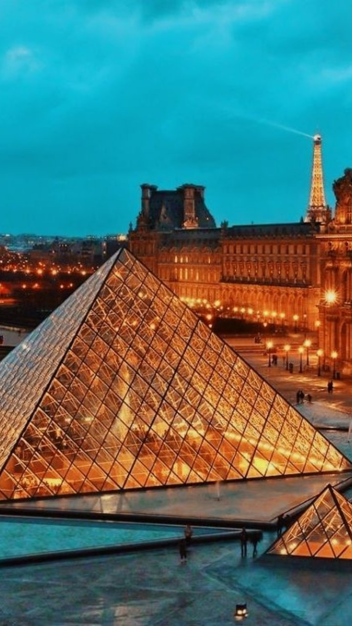 Top Tourist Attractions In Paris