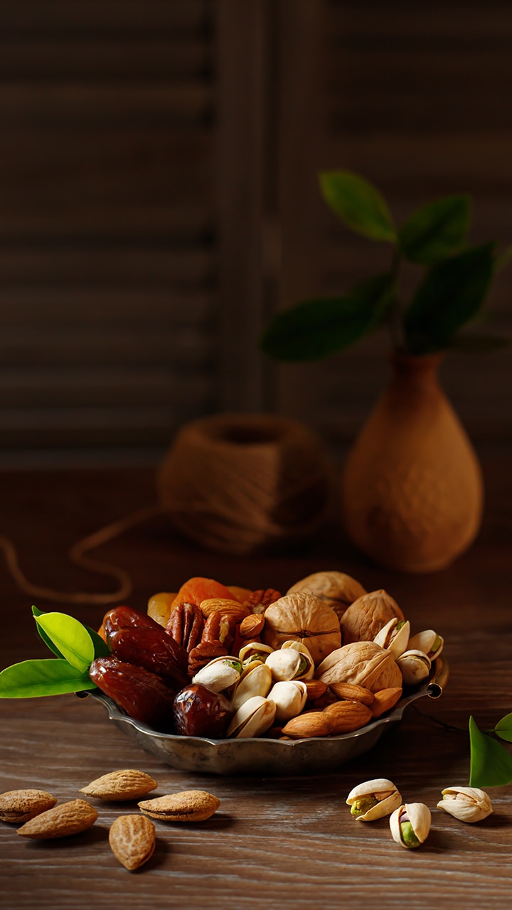 Dry Fruits To Reduce High Uric Acid Symptoms