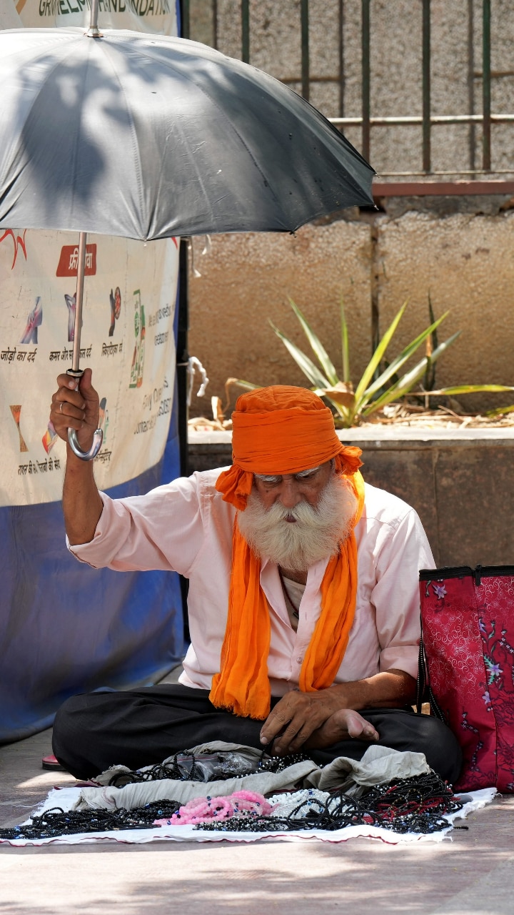 IMD Weather Update Red Alert For Heatwave In Delhi And These States