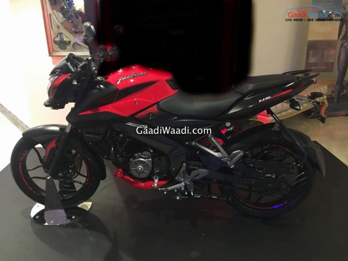 17 Bajaj Pulsar 160 Ns To Get Oil Cooled Engine India Launch Likely In 17 India Com