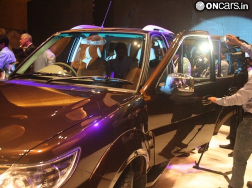 2012 Tata Safari Storme launched in India at Rs 9.95 lakh 2012 Tata Safari Storme launched in India at Rs 9.95 lakh