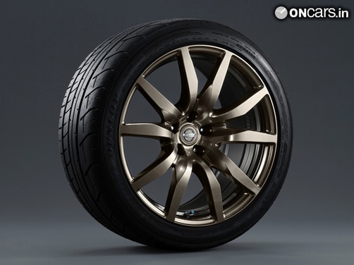 2014 Nissan GT-R 'Midnight Opal' Special Edition announced
