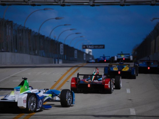 Mahindra Racing Formula E: Mahindra Racing Formula E Team partners with Avis Car Rental for ePrix