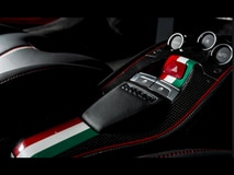 Ferrari builds a bespoke 458 for a Niki Lauda fan Ferrari builds a bespoke 458 for a Niki Lauda fan