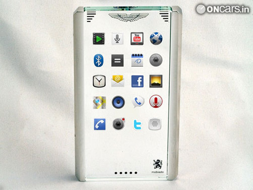 Mobiado and Aston Martin CPT002 phone concept