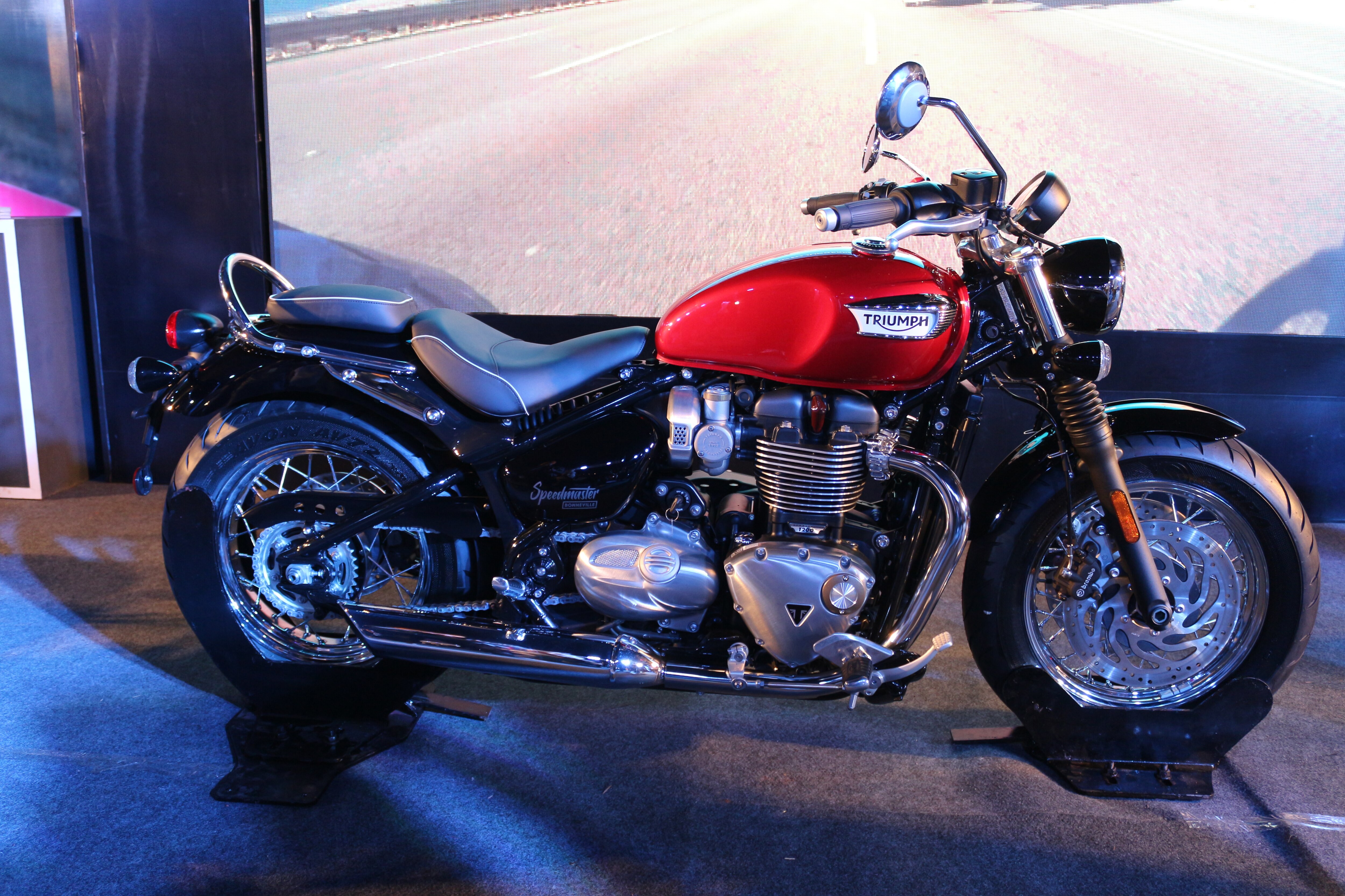 Triumph Bonneville Speedmaster Launched Priced In India At Inr 11 11 Lakh India Com