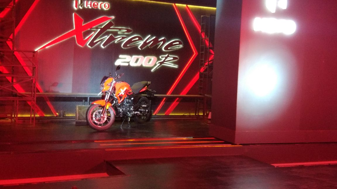 LIVE Updates: Hero Xtreme 200R Unveiled in India: Images, Price in ...