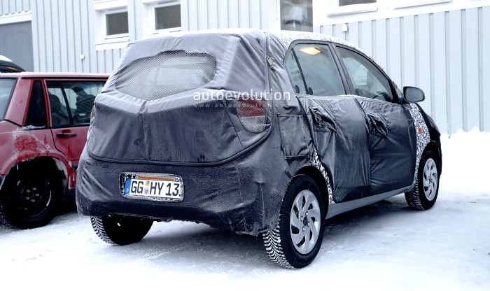 Hyundai Santro 2018 rear quarter