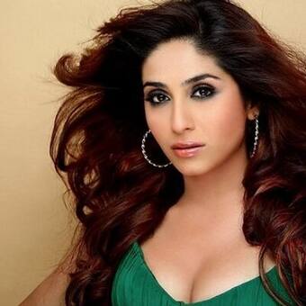 Neha Bhasin