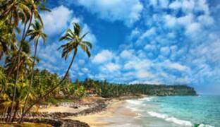 Varkala in the Thiruvananthapuram district of Kerala offers relatively untouched and clean beaches that are increasingly difficult to find in the state. Situated 51 km north of Thiruvananthapuram and 37 km south of Kollam, Varkala is also a pilgrimage center for Hindus. The 2000-year-old Janardhana Swamy Temple is located in Varkala and thousands of Hindus converge&hellip;