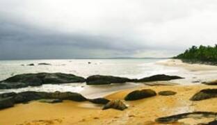 Calicut or Kozhikode has everything – hills, beaches, greenery, countryside and historic monuments. These make it a popular tourist destination.