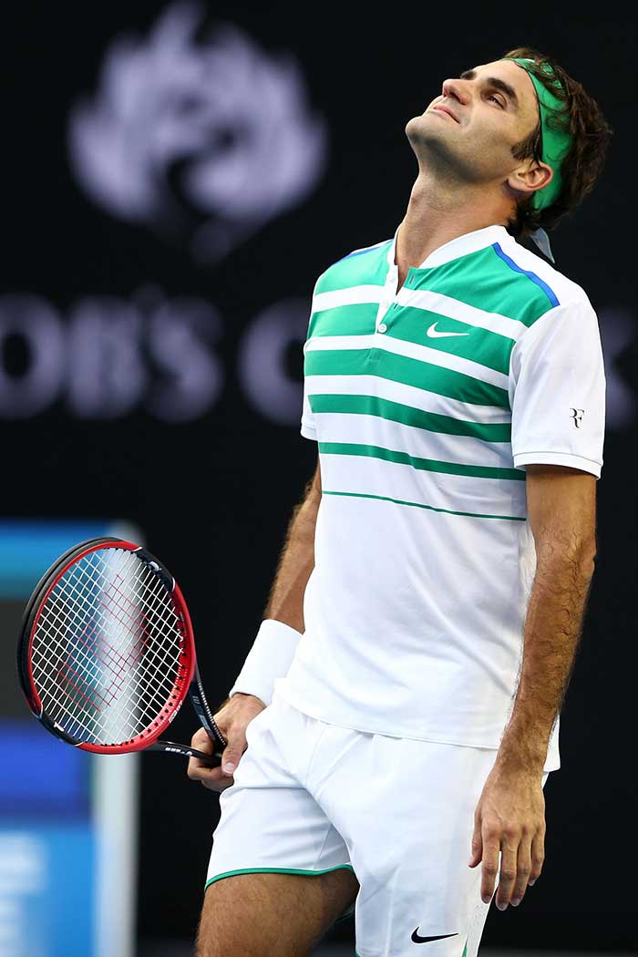Australian Open 2016 - Day 1: Roger Federer, Maria ...