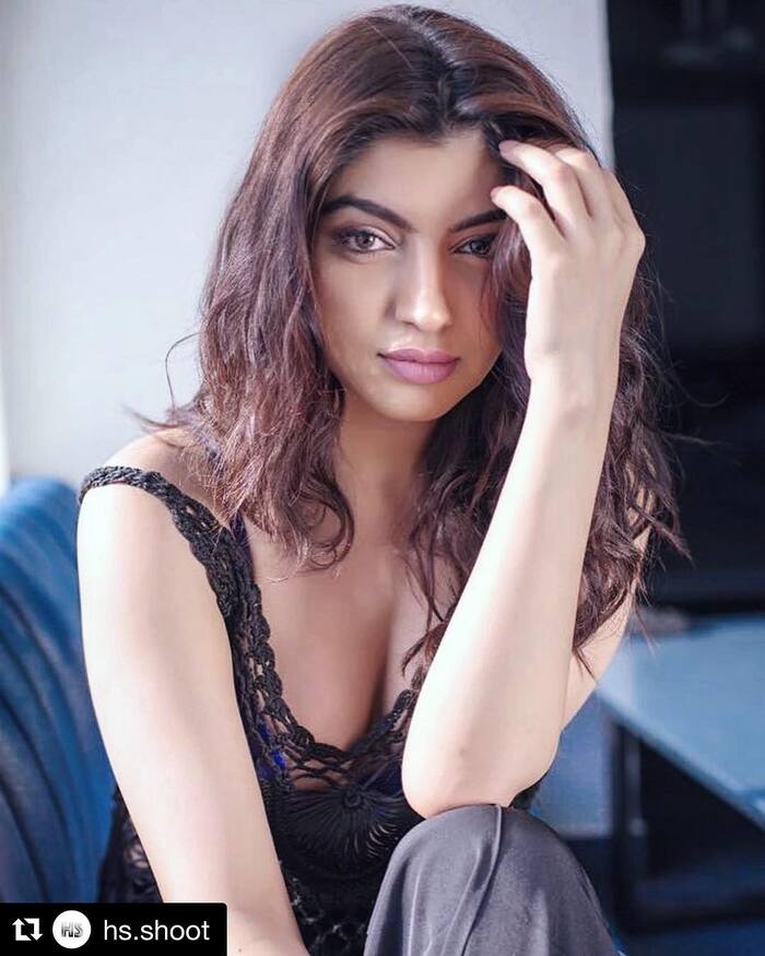 Akanksha puri 18
