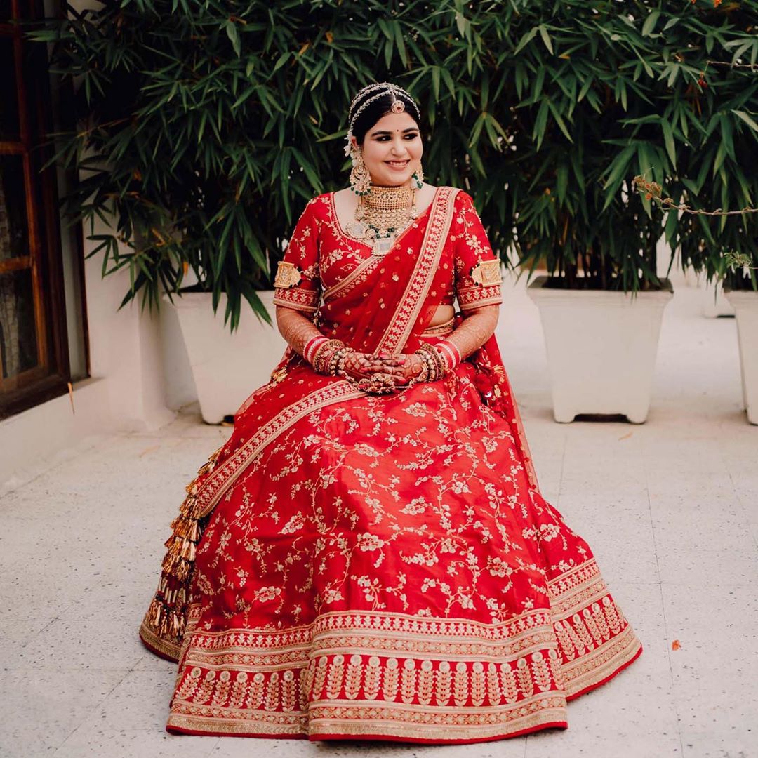 6 Heavy Bridal Lehengas That Will Help You Perfect Your Bridal Look!