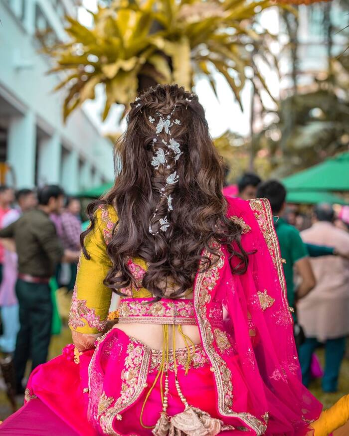 Trending Hair Style For Bridal: शादी-पार्टी के लिए अपनाएं हेयरस्टाइल के ये तरीके, सब देखेंगे मुड़-मुड़ कर Trending Hair Style For Bridal: शादी-पार्टी के लिए अपनाएं हेयरस्टाइल के ये तरीके, सब देखेंगे मुड़-मुड़ कर