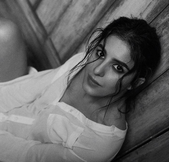 Madhuri yadav aka isha talwar 14