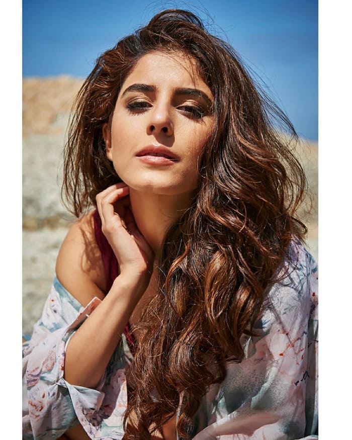 Madhuri yadav aka isha talwar 9