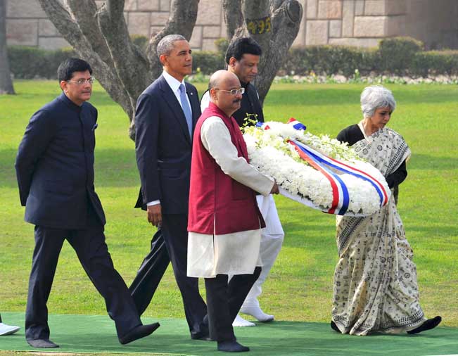 Barack Obama in India: US President pays tribute to Mahatma Gandhi at ...