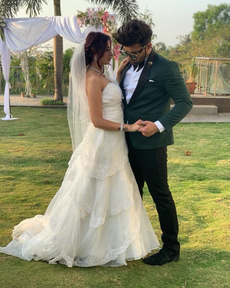 Paras chhabra and mahira sharma 7