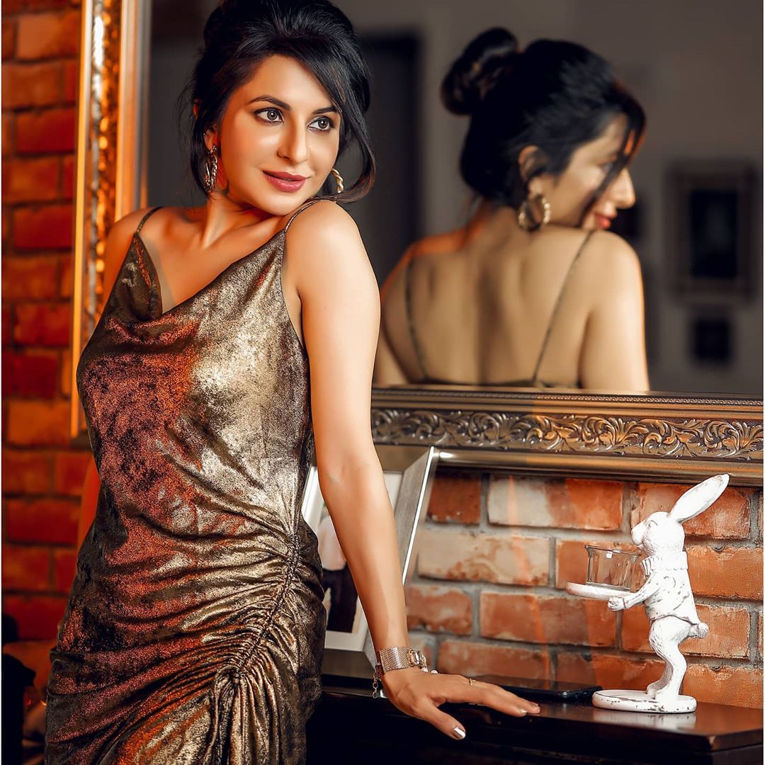 Roop Durgapal aka Balika Vadhu's Sanchi looks so hot in these photos