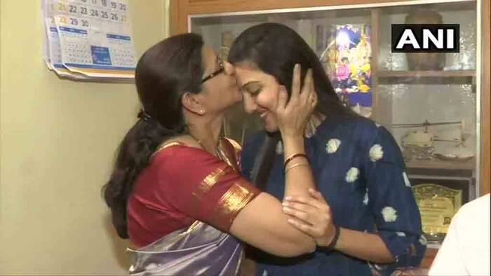 Srushti upsc topper