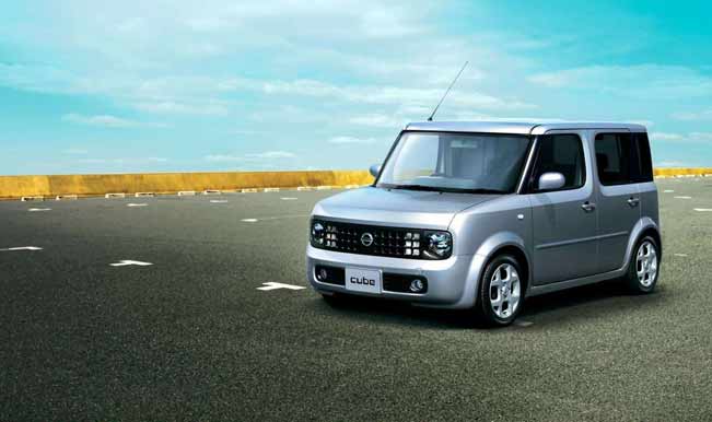 Nissan-Cube-hdwpapers-dot-com
