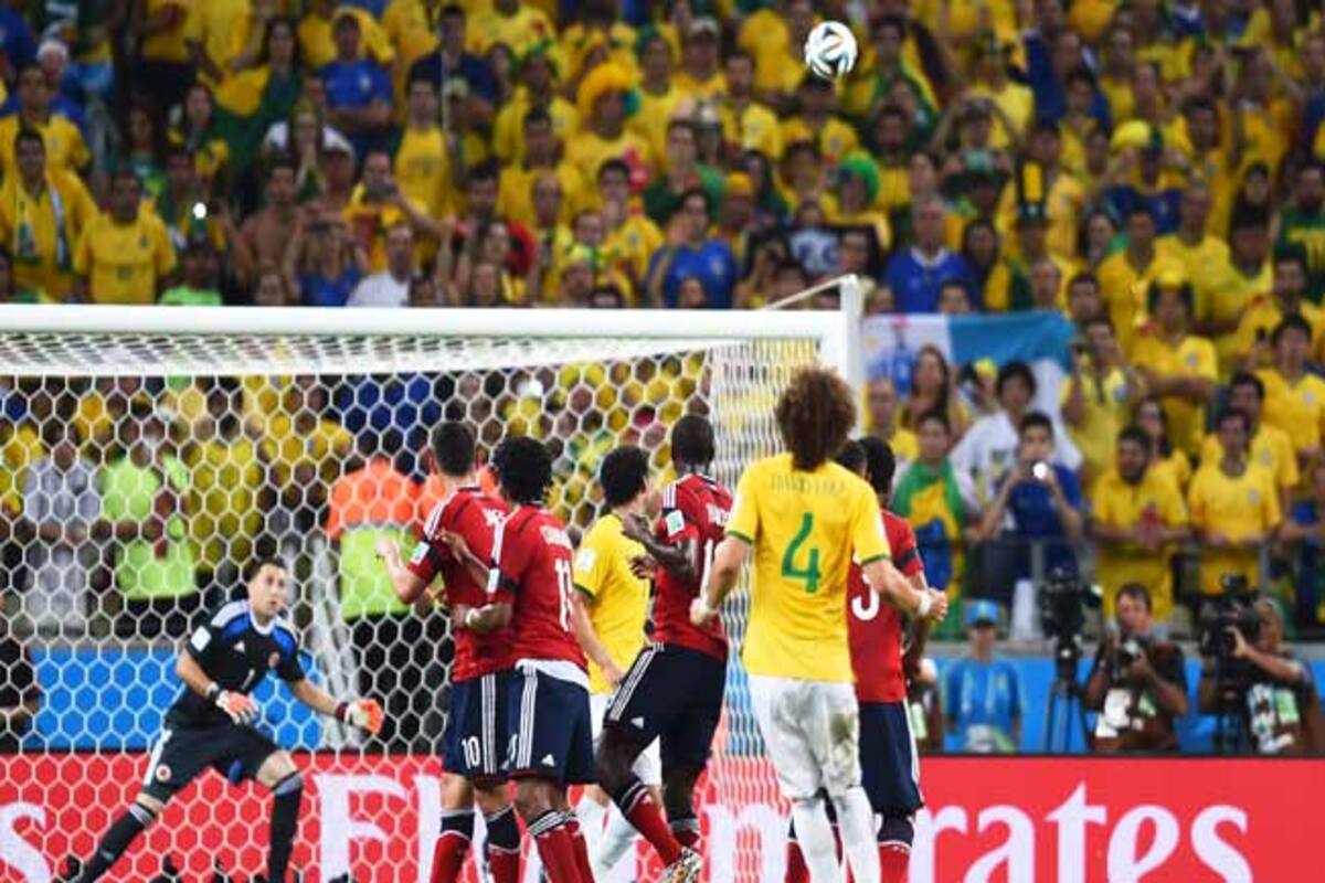 David Luiz stunner sends Brazil into semi-finals | India.com, image size:1200x800
