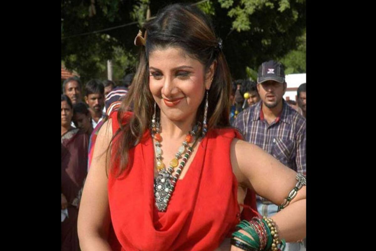 Actress Rambha faces arrest as case registered against her under  non-bailable section | India.com