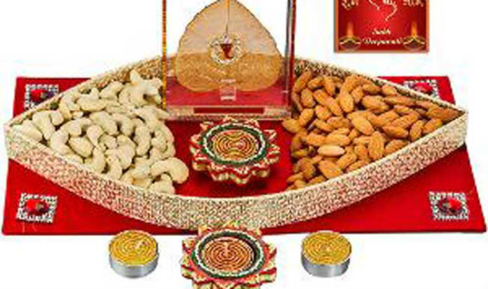 Mother's Day Gift Hampers for Mom - Indian Traditional Gifting in USA