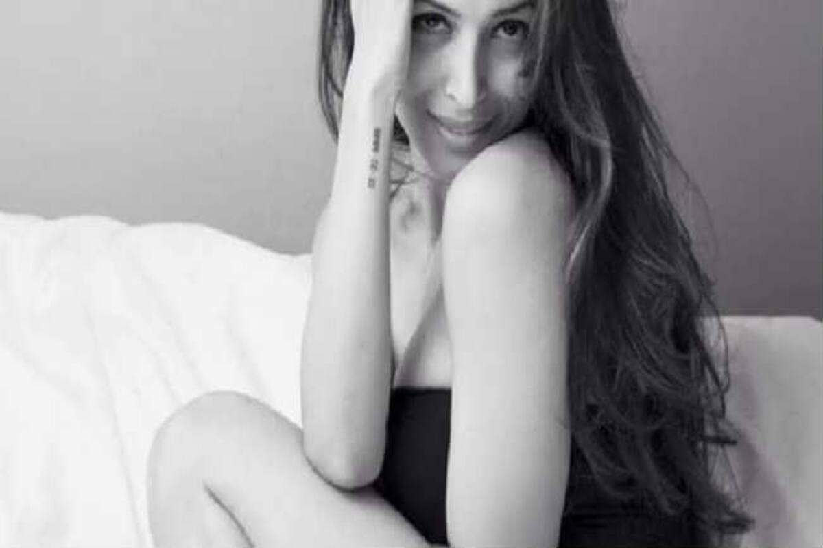 Malaika Arora Khan Birthday Special Munni Turns 41 Checkout Her Most Sensuous Instagram Pics India Com