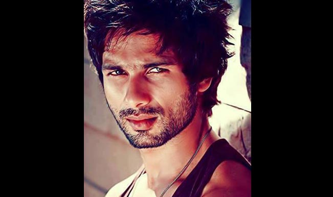 Vishal Bharadwaj has given me good looks in his films: Shahid Kapoor