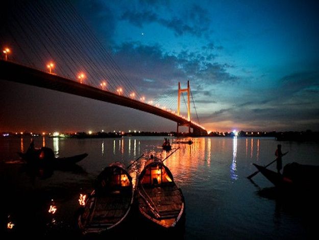 tourist spot near kolkata within 100 km