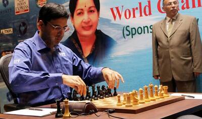 World Chess Championship: Viswanathan Anand blunders to concede game 6 to Magnus  Carlsen