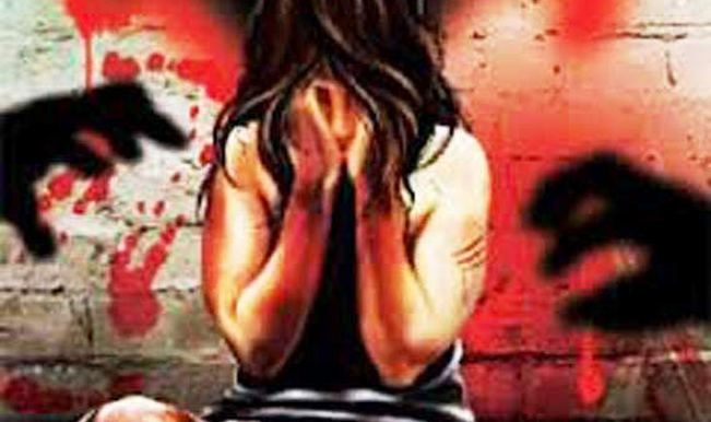 Shocking: Woman attacked with acid in Srinagar could lose her eyesight