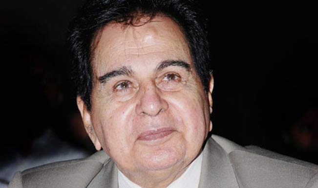 Veteran Actor Dilip Kumar hospitalised - Latest News & Updates in Hindi at  India.com Hindi