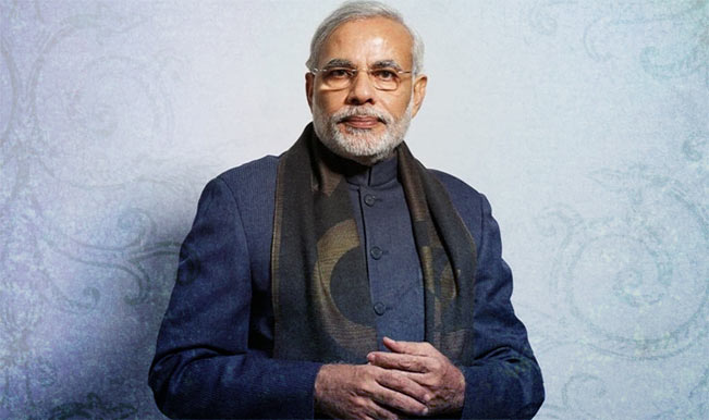 Live Narendra Modi speech on All India Radio Updates: PM wishes Merry Christmas and Happy New Year 2015!