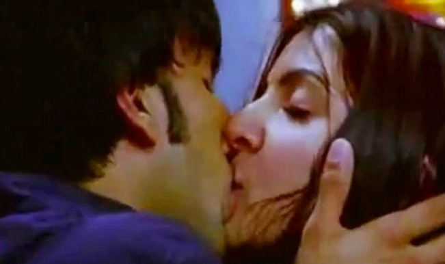 Anuska Sharma Sax Video - Deepika Padukone reveals shocking struggle with depression, as beau Ranveer  Singh gets cosy with Anushka Sharma | India.com