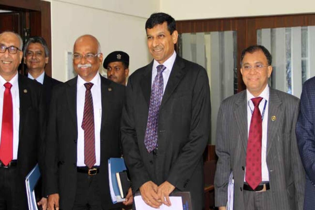 Raghuram Rajan Apologises Rbi Governor Says Sorry For Misleading Comments He Never Made India Com Some evidence from international data. india com