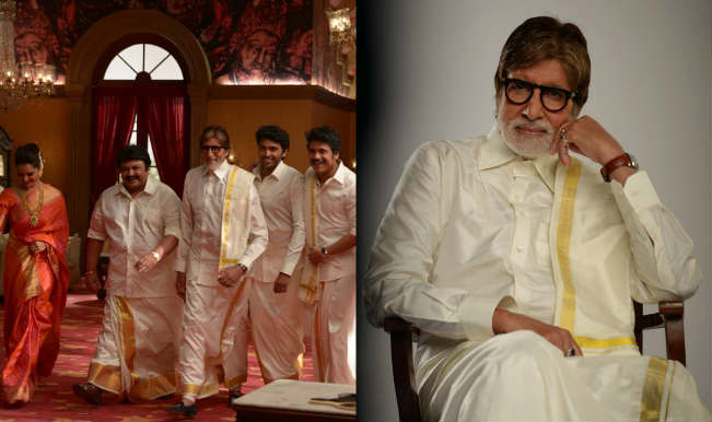 Amitabh Bachchan poses for selfies!