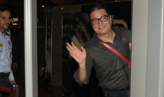 Vinay Pathak bags best actor award for Gour Hari Dastaan | India.com