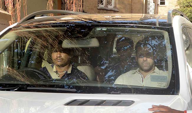 Salman Khan arrives for his court hearing