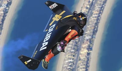 Skydive Dubai Jetpack - Human flying machine 
