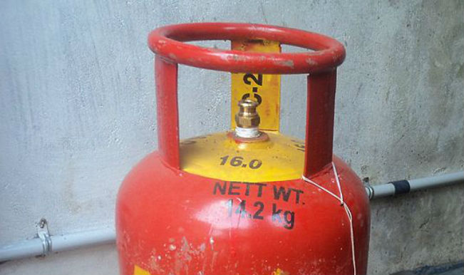 How To Check Expiry Date Of Lpg Cylinder India Com