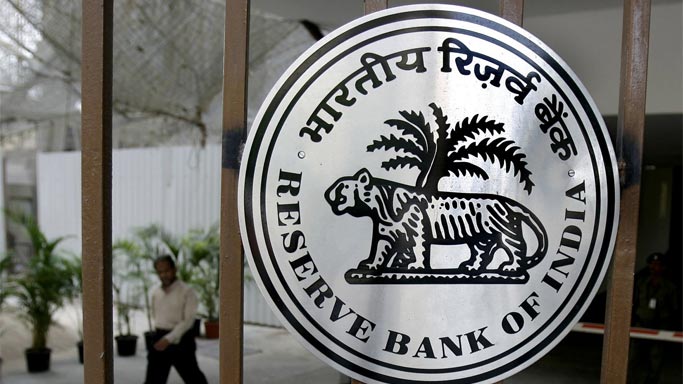 Rbi To Monitor Banks On Customer Rights India Com