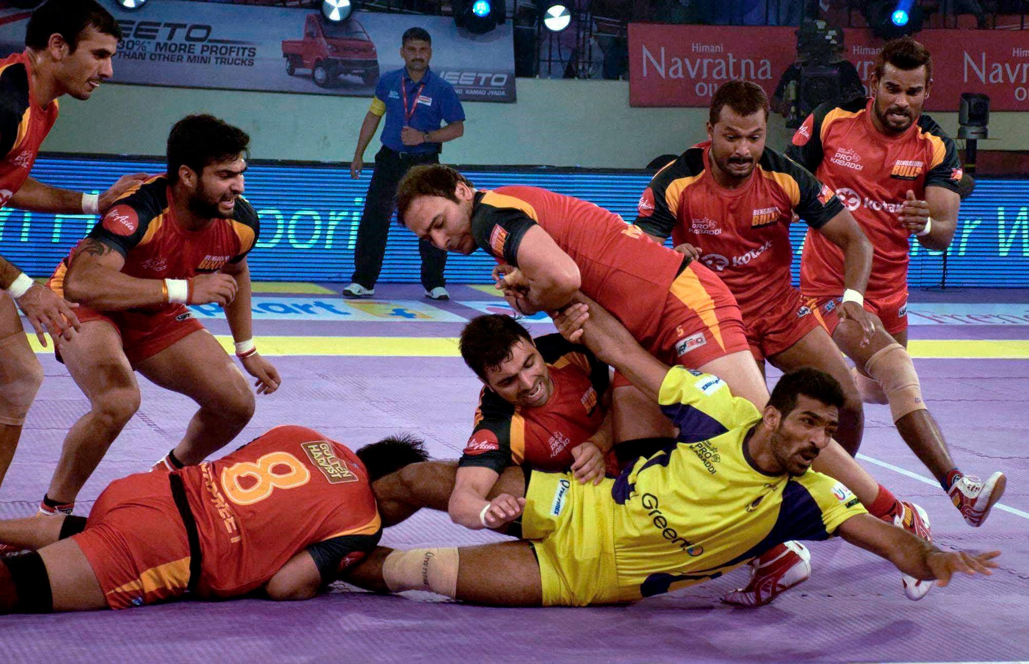 Bengaluru defeat Hyderabad 43 – 29 | Pro Kabaddi League 2015 Live Score: Bengaluru Bulls vs Telugu Titans Points Update | India.com