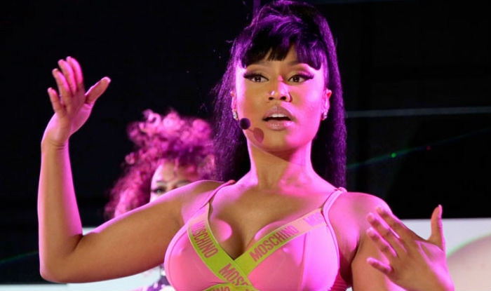 Nicki Minaj Suffers Wardrobe Malfunction On Stage India Com