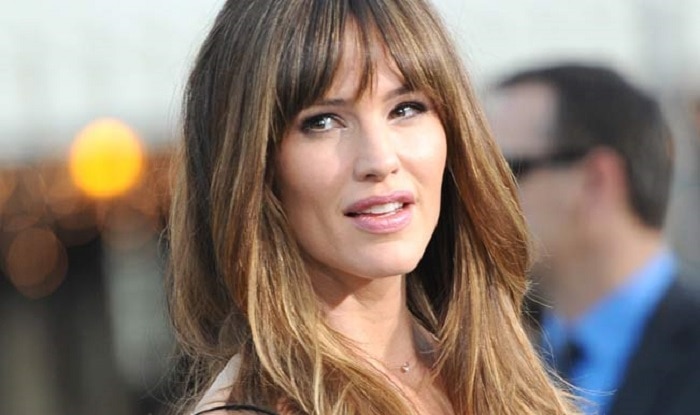 Jennifer Garner Makes First Public Appearance Post Split 