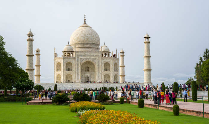 66-year-old Japanese tourist dead after falling from stairs at Taj ...